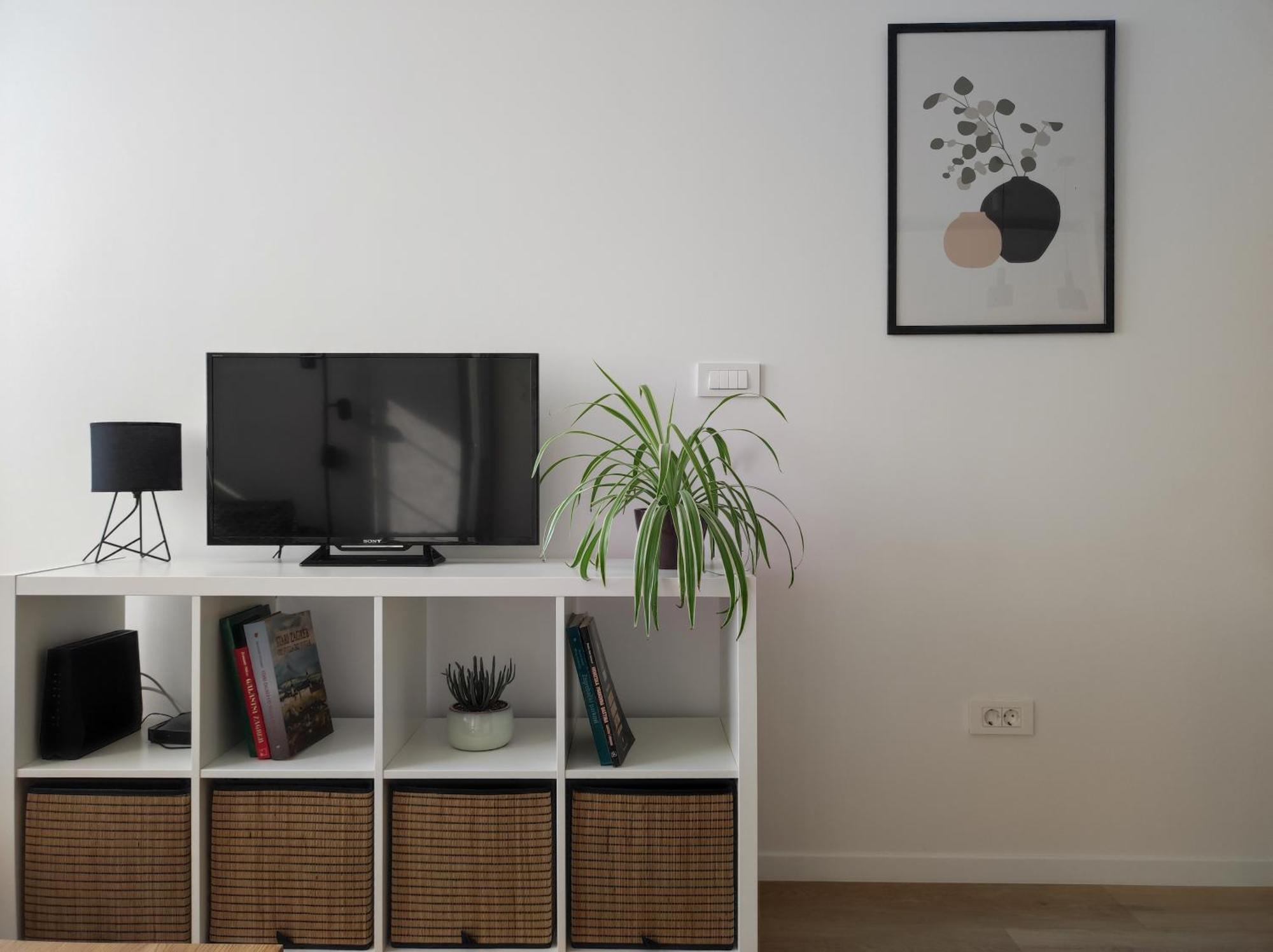 Apartment 64